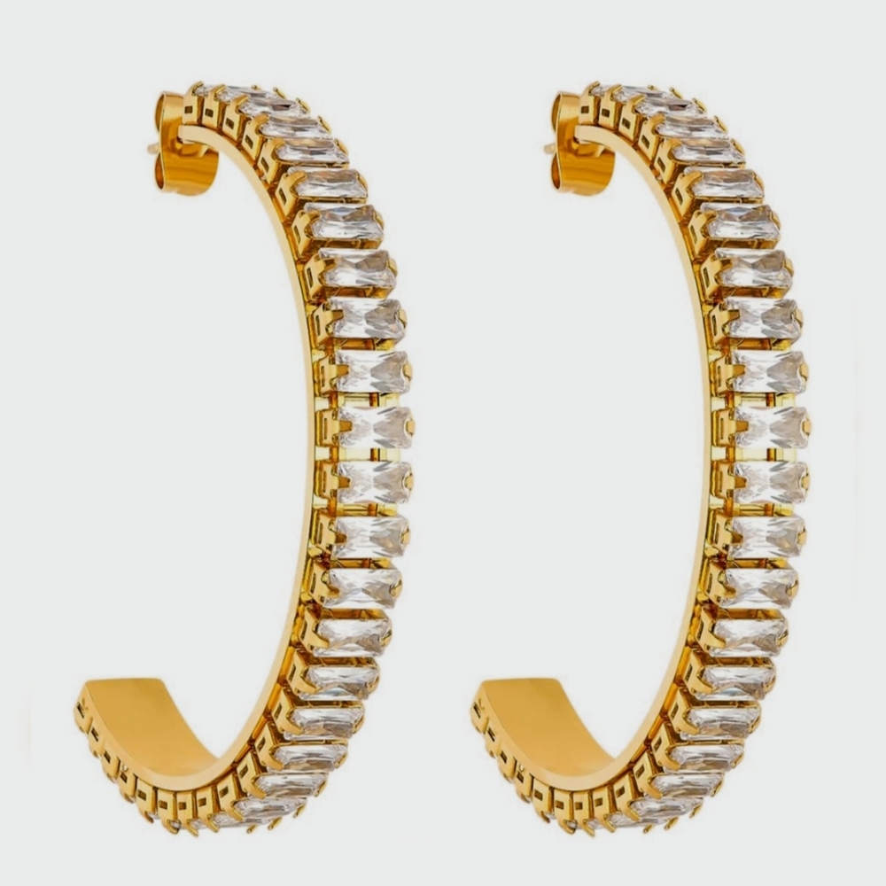 Baguette Luxe Hoop – Gold-Plated Statement Earrings